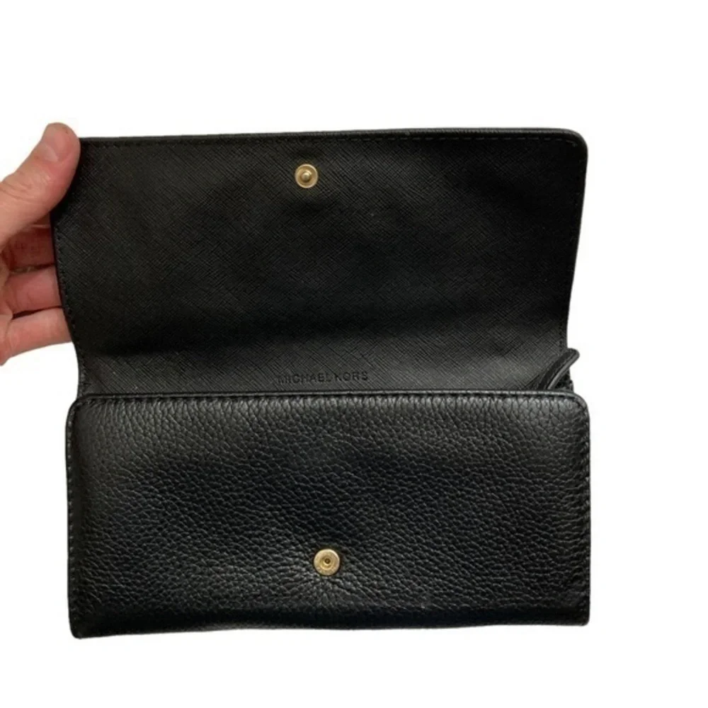 Michael kors black leather logo wallet